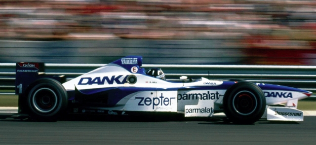 Após 10 etapas na temporada de 1997, Hill tinha apenas um ponto, obtido com o 6º lugar em Silverstone