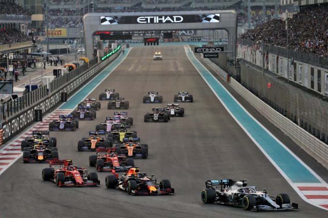 Largada do GP de Abu Dhabi de 2019: Albon e Sainz mantiveram posições; Gasly caiu pro final do pelotão